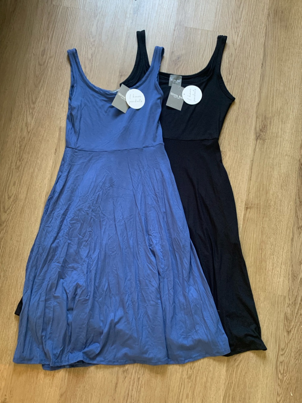 BNWT OLIVIA RAE SLEEVELESS SCOOP NECK DRESS LOT OF 2 SZ SMALL BLK BLUE POCKETS